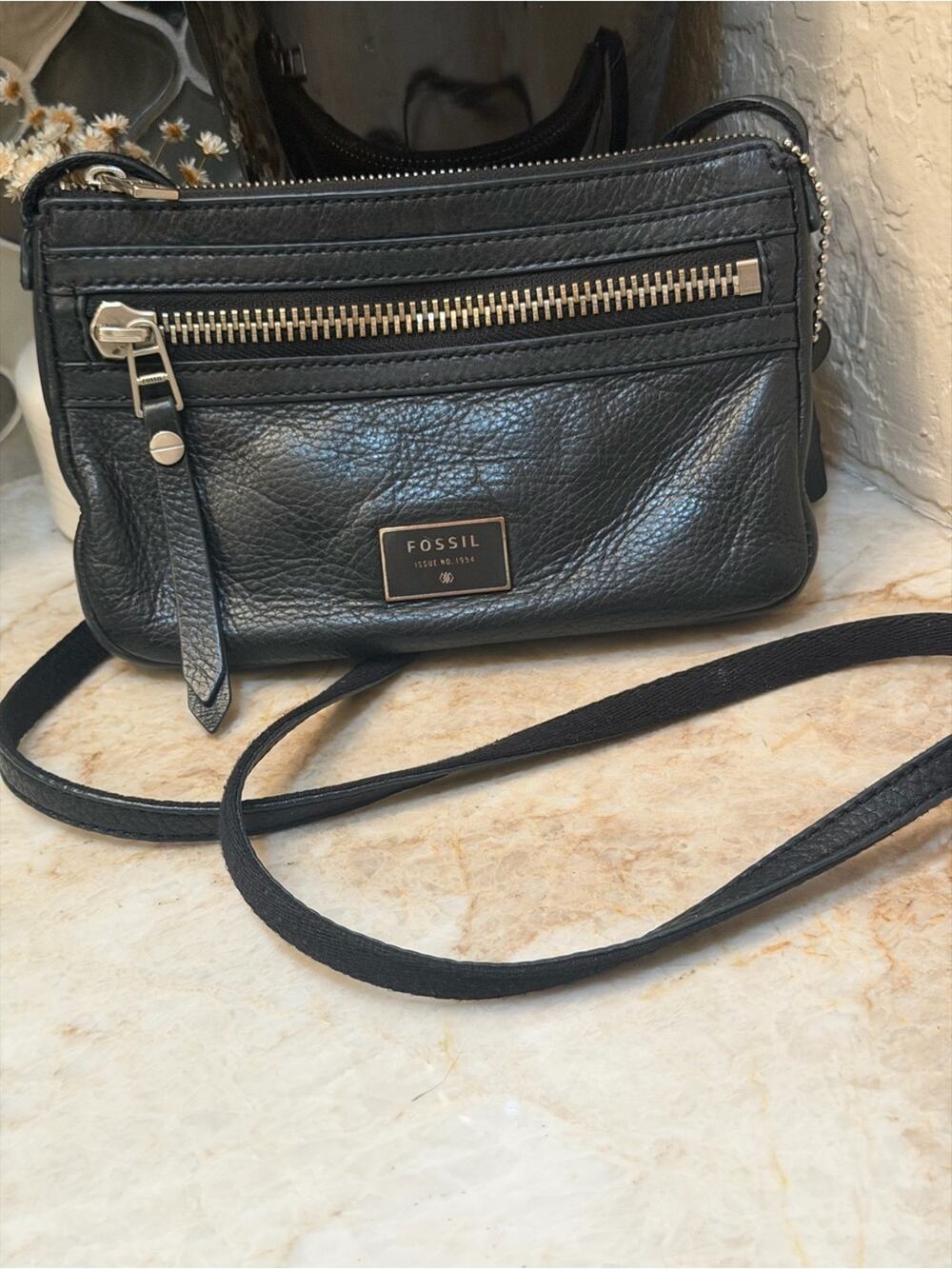 Fossil Dawson black crossbody bag
